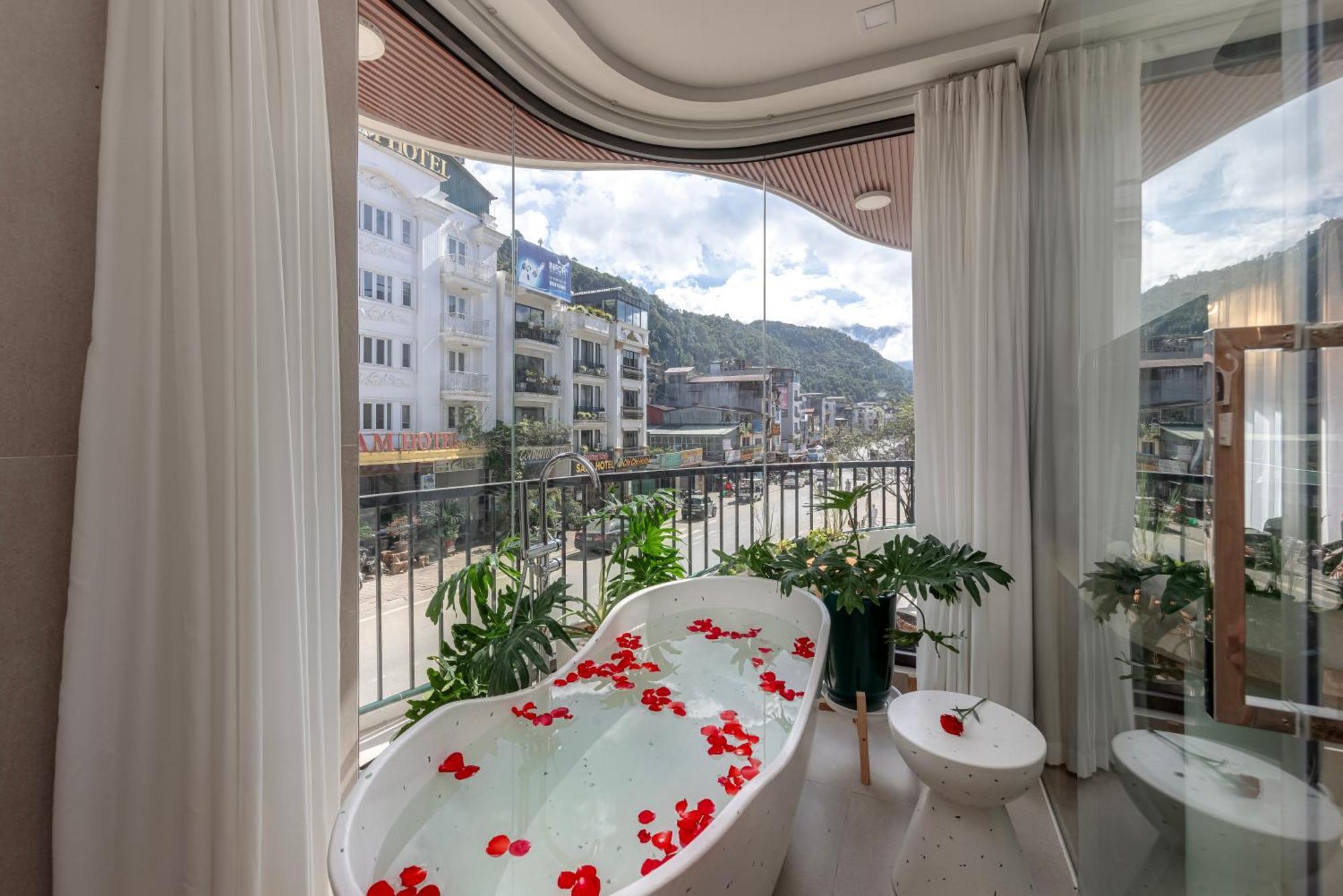 Tropical Paradise Sapa Hotel & Coffee Esterno foto